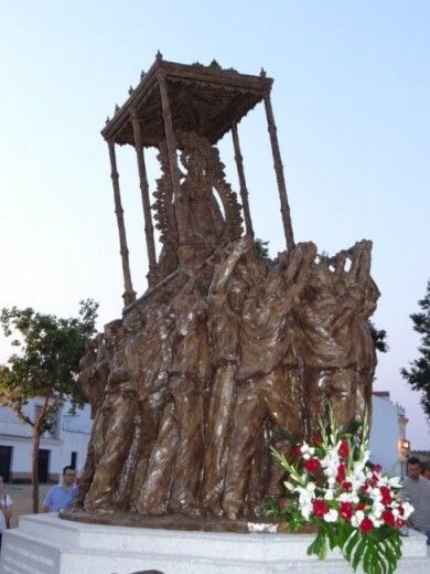 El monumento a la patrona de Moguer queda bendecido