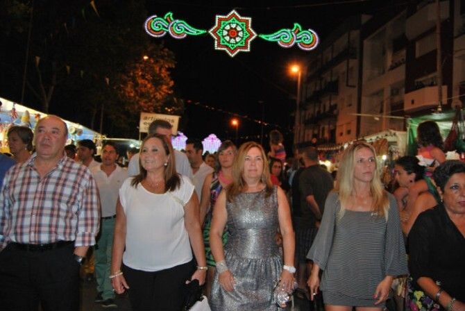 El encendido del alumbrado abre las Fiestas del Carmen de Isla Cristina