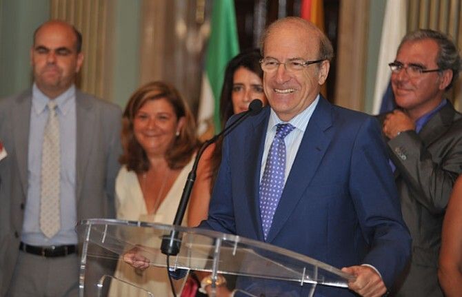 Reparto continuista de concejalías en la capital, con Moro y Adame como hombres fuertes