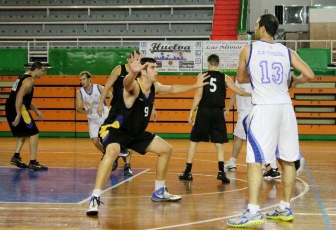 Bruno Medina y Sebas Domínguez también renuevan Por Huelva