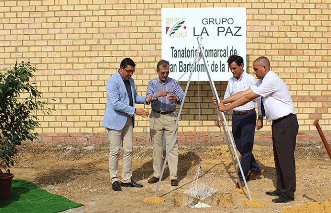Colocada la primera piedra del Tanatorio del Andévalo
