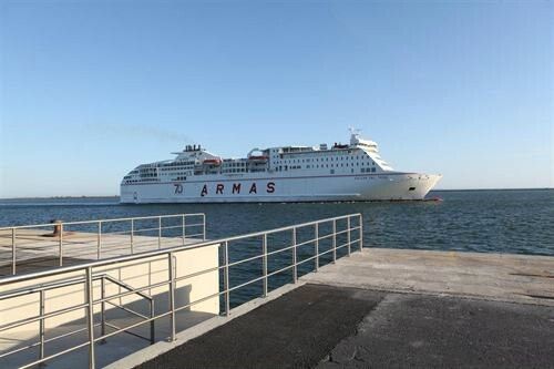 La línea marítima Huelva-Canarias también parará en Lanzarote y reduce en dos horas el tiempo de navegación