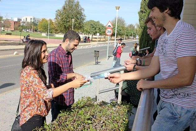 El PSOE señala que los PGE 'traerán más paro y más emigración para los jóvenes de Huelva'