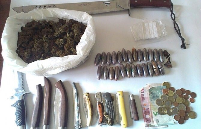 La Guardia Civil desactiva un punto de venta de drogas en Manzanilla