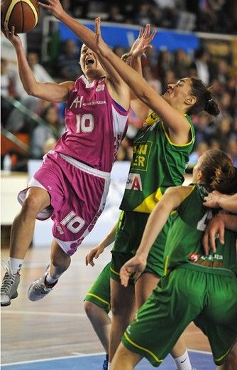 La mejor defensa no es un buen ataque (51-52)