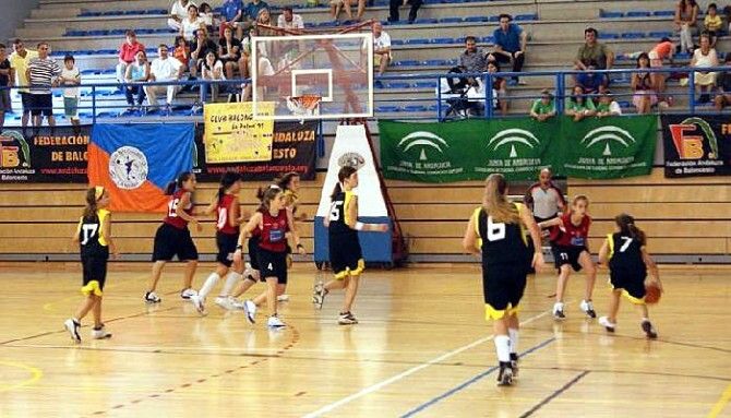 Ocaso La Palma y CB Conquero disputan desde el miércoles el Cadeba en Sanlúcar