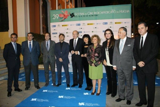 Y vuelve a abrirse el telón