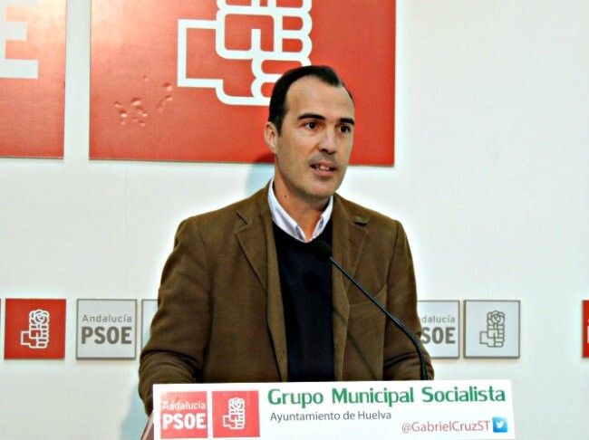 El PSOE asegura que la falta de un plan estratégico 'lleva a Huelva a la deriva'