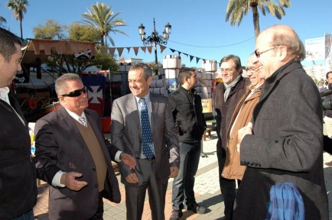 Isla Chica disfruta hasta el domingo de su Feria del Comercio