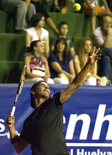 Montañés: 'Fue clave ganar el primer set en el tie-break'
