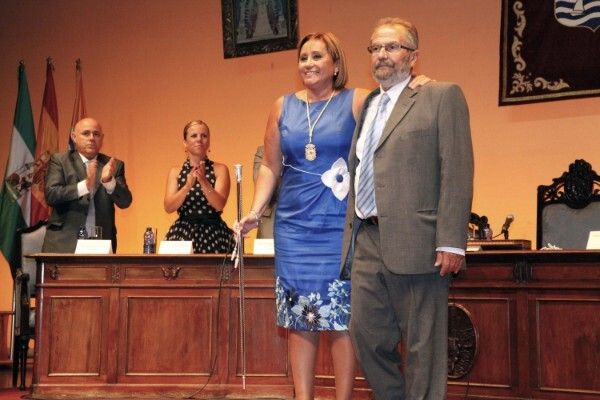 María Luisa Faneca toma posesión como alcaldesa de Isla Cristina
