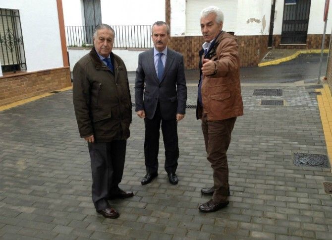 El Gobierno genera 387 empleos en San Bartolomé, Villanueva de los Castillejos y El Almendro con el Profea
