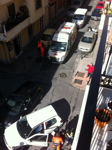 Un herido leve en una colisión entre dos vehículos en la calle Antonio Delgado