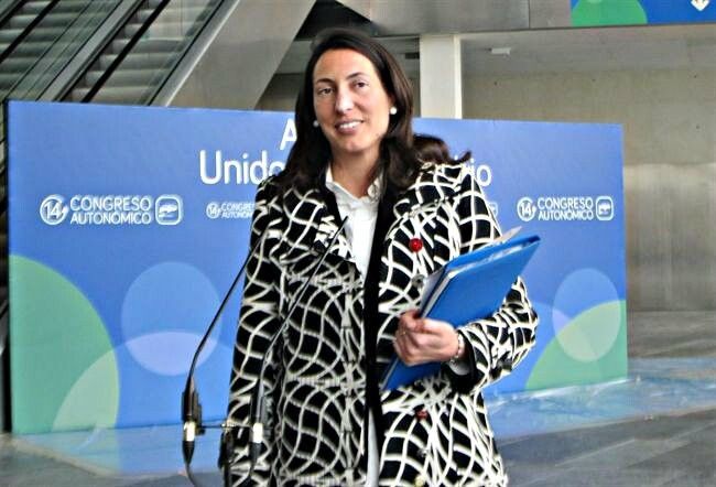 Loles López accederá a la Secretaría General del PP-A 'encantada de la vida'
