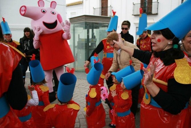 Los más pequeños se suman a los actos del carnaval cartayero