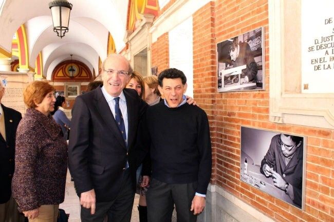 La muestra 'Personas con discapacidad, personas capaces' de Aspapronias se expone en el Ayntamiento