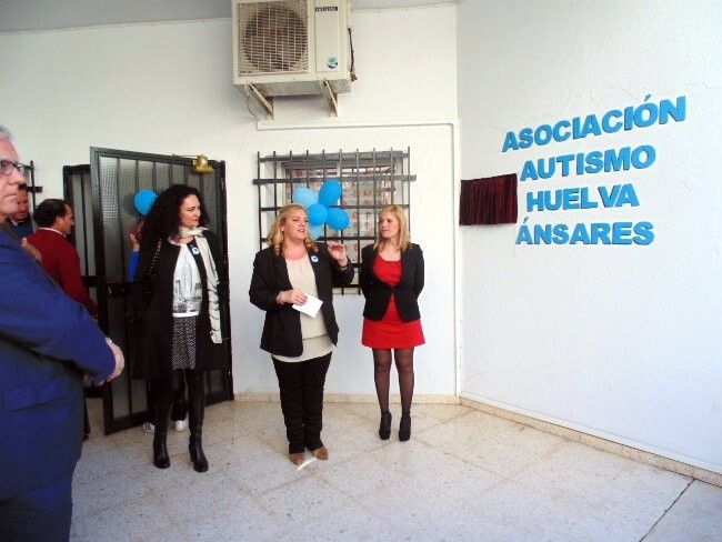 La Junta se suma a las actividades de la asociación Ánsares con motivo del Día de Concienciación sobre el Autismo