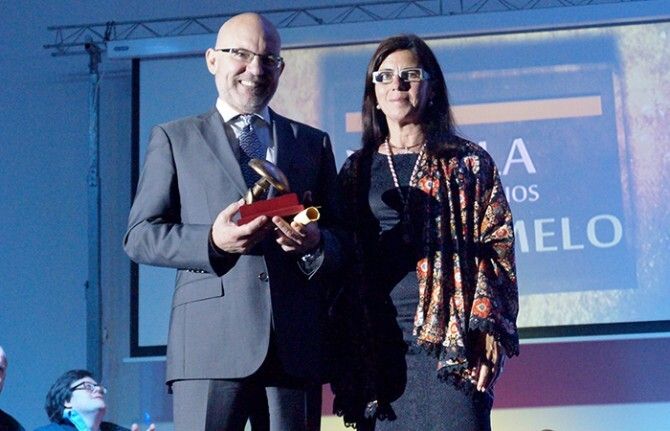 Calañas premia a personas e instituciones destacadas de 2013 en la VI Gala de los premios Gurumelo