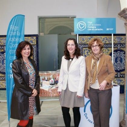 'Que sea de Huelva' entrega su cesta en Ayamonte