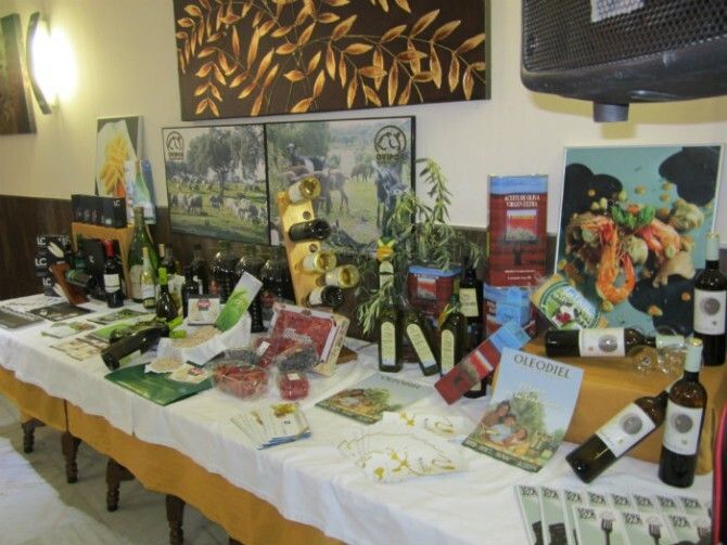 Los mejores productos de Huelva, juntos en la mesa de ‘Exquisitamente’