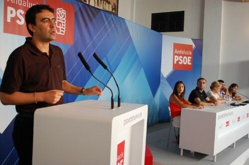 PSOE trabajará para 'ahormar' una confianza 'más grande' en los próximos comicios