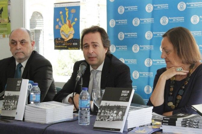 El libro 'Huelva Sport' documenta los orígenes del deporte en la provincia