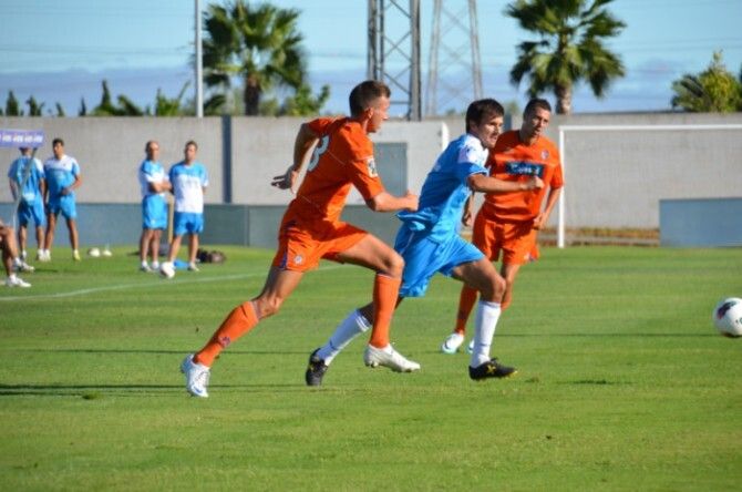 Tablas en la primera prueba entre el Recre y el filial (1-1)