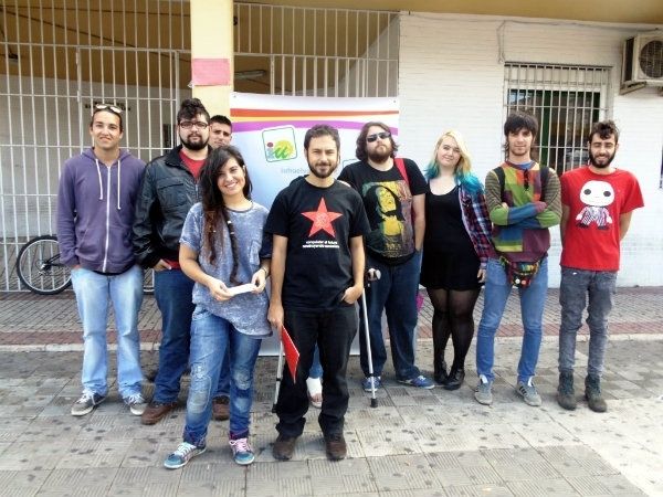 IU pide a la juventud que se movilice contra la precariedad laboral y el exilio económico generados por PP y PSOE