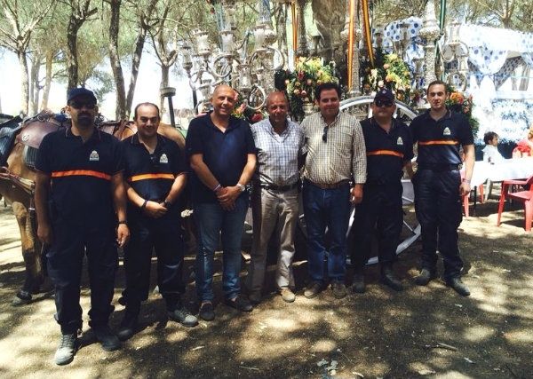 El Ayuntamiento de San Juan y la Hermandad del Rocío agradecen la labor de Protección Civil