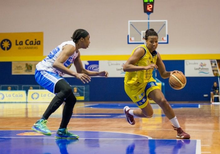 El CB Conquero ficha a la pívot Chelsea Davis