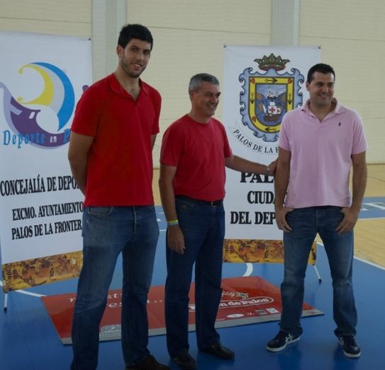 Presentación de Antonio Gómez y Sebas Domínguez con el CB Palos