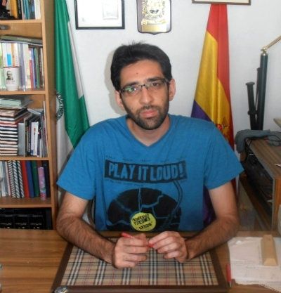 Alejandro Santos Silva toma posesión como nuevo concejal de IU en Nerva 