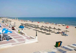 Descubre por qué la playa de Isla Cristina debe estar en tu lista de viajes este verano