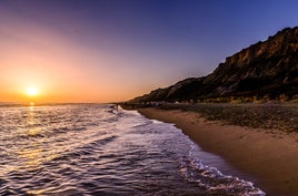 Playa de Rompeculos: todo lo que debes saber