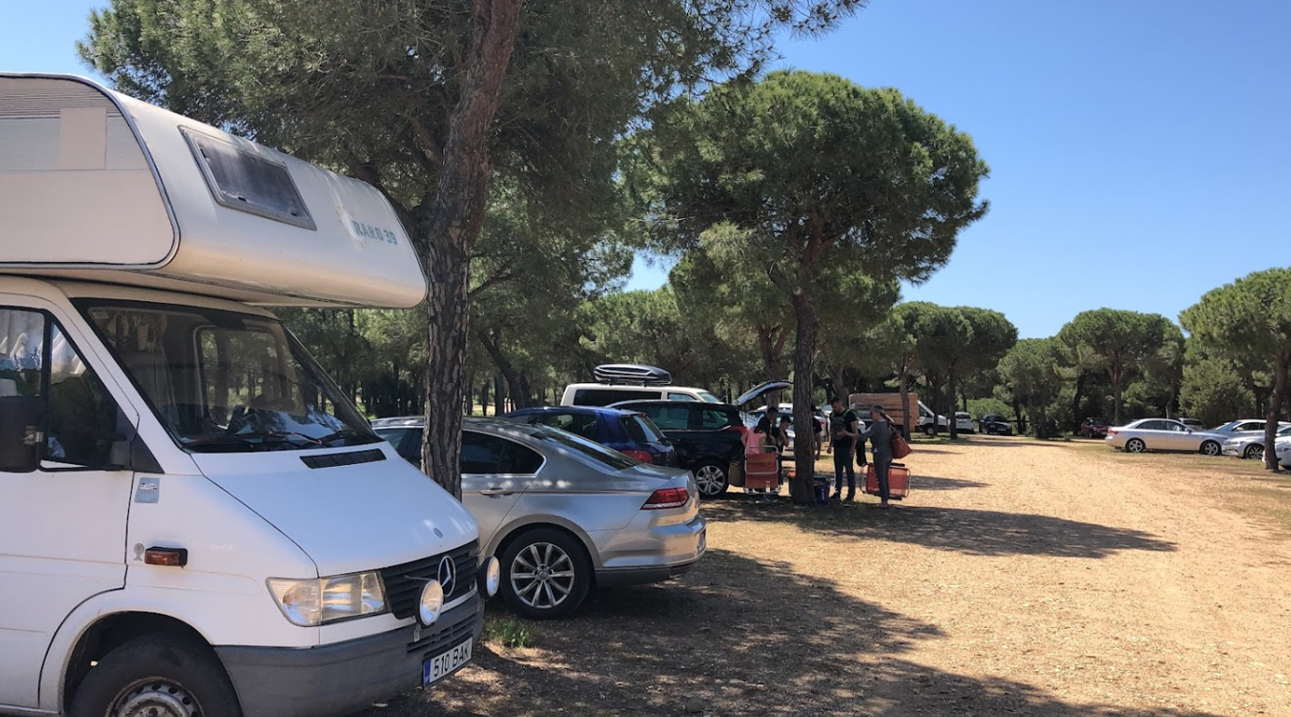 Parking de la Playa de Rompeculos