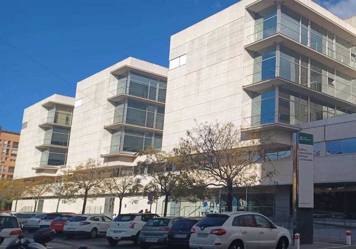 Edificio que alberga la Delegación de Desarrollo Educativo en Huelva