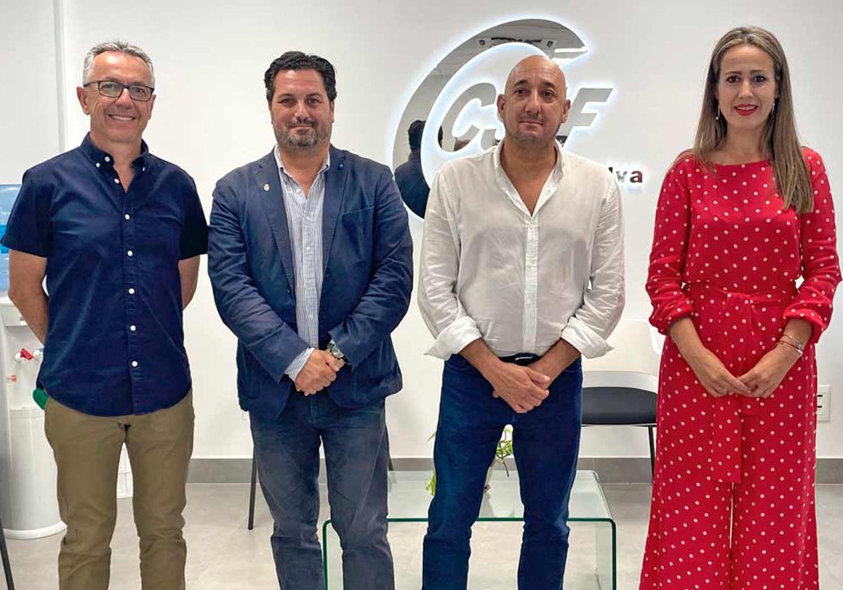 Los populares con los responsables de CSIF en Huelva
