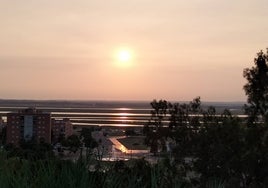 ¿Cómo diferenciar en el cielo la calima del Sáhara del hollín de Canadá?