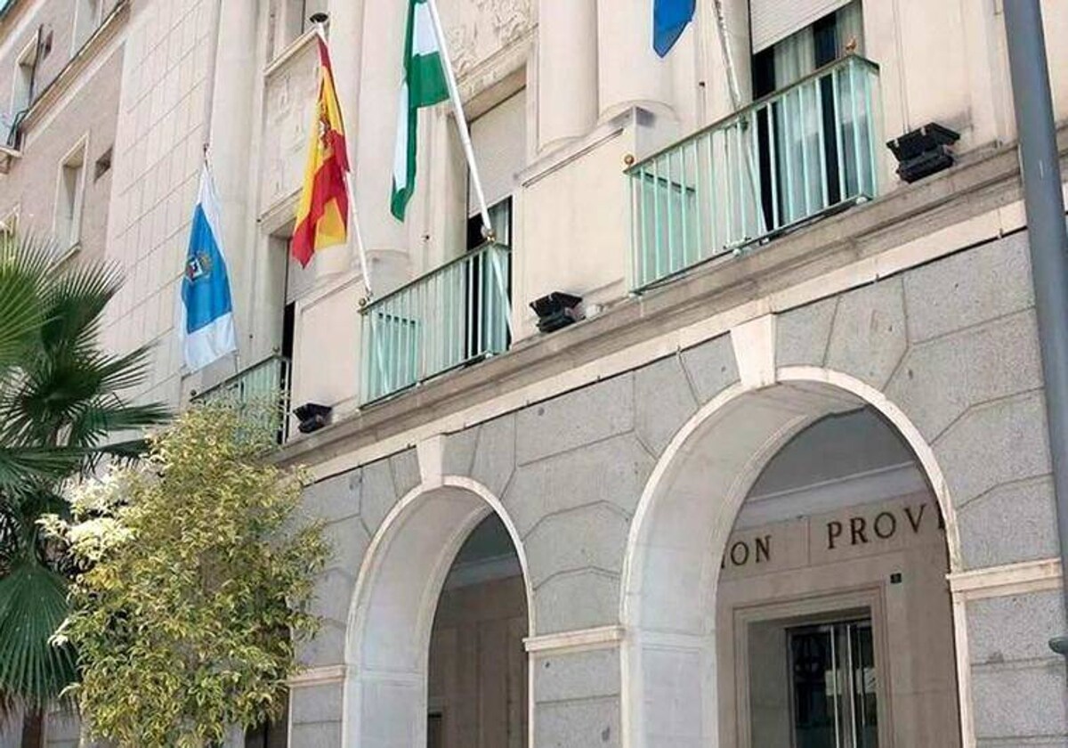 Fachada de la Diputación de Huelva, institución sobre la que pesan sospechas de filtración de exámenes