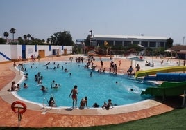 Estas son las piscinas públicas más cercanas a Huelva para combatir la ola de calor: horarios y precios