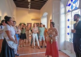Medio millar de personas disfruta de las visitas teatralizadas a la casa natal de Juan Ramón Jiménez