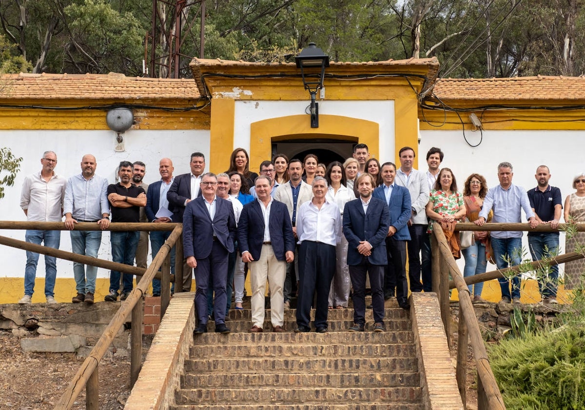 David Toscano en la reunión con los alcaldes de la zona del Andévalo y la Cuenca Minera