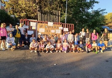 Los padres y madres del colegio José Romero Macías de Aroche inician una huelga reclamando el desdoble de 4º de Primaria
