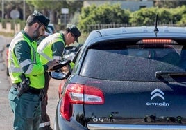 La DGT inicia su campaña prenavideña de controles contra el consumo de  alcohol y drogas