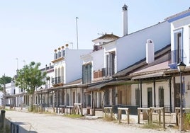 La Policía recuerda que las casas-discoteca en El Rocío se exponen a multas de hasta 30.000 euros