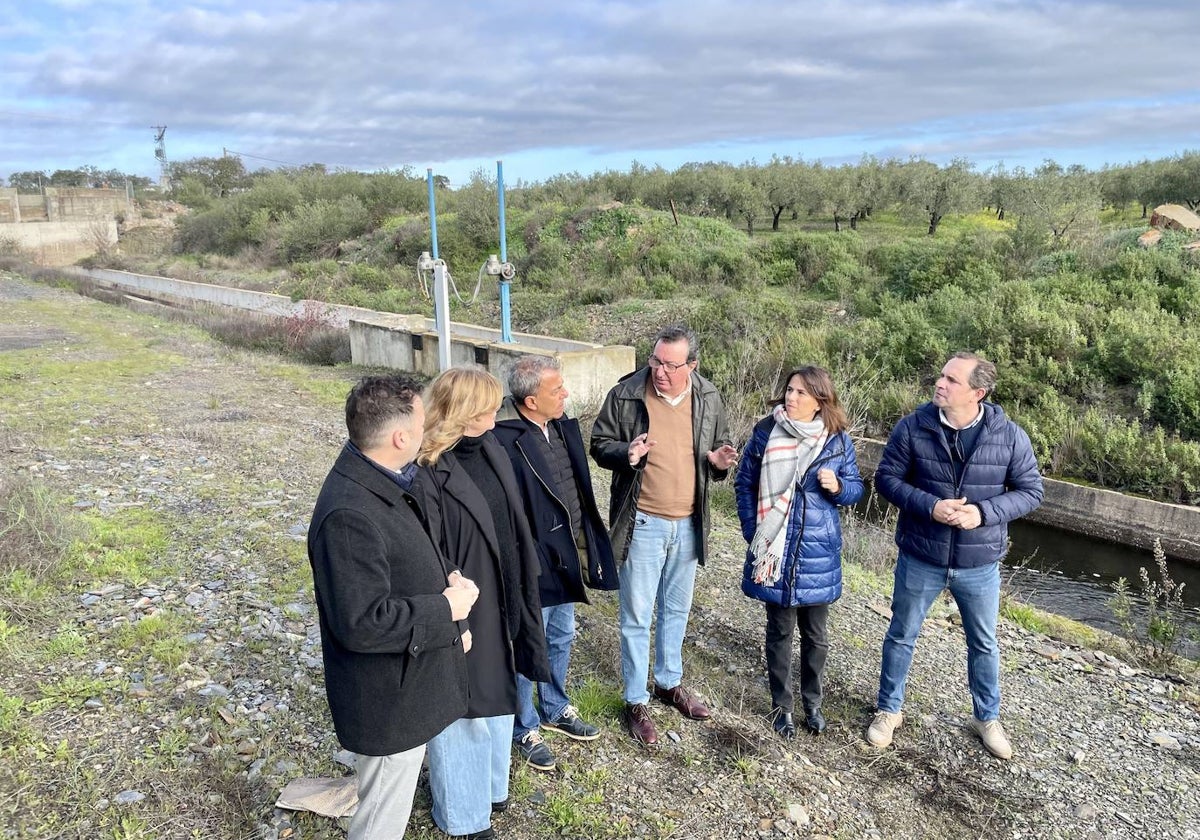 Dirigentes populares en el túnel de San Silvestre