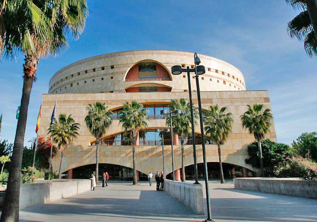Edificio administrativo de Torretriana, sede de la Consejería de Economía, Hacienda y Fondos Europeos