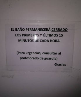 Imagen secundaria 2 - El AMPA de este instituto de Lepe iniciará acciones legales por la insalubridad y la falta de mantenimiento de las instalaciones