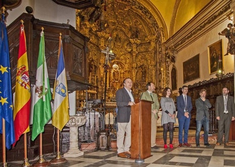 Imagen secundaria 1 - Publiaciones de la asociación, inauguración de las XXII Jornadas del Patrimonio de la Sierra y Recreación de la trilla en la Era Grande