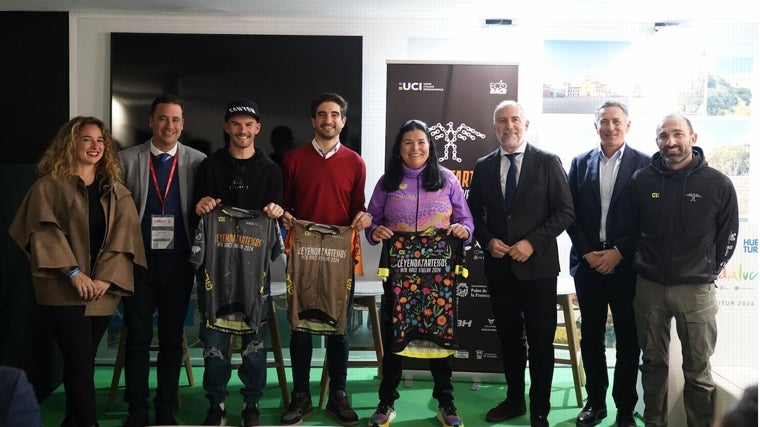 La cita ciclista La  Leyenda de Tartessos durante su presentación de esta mañana